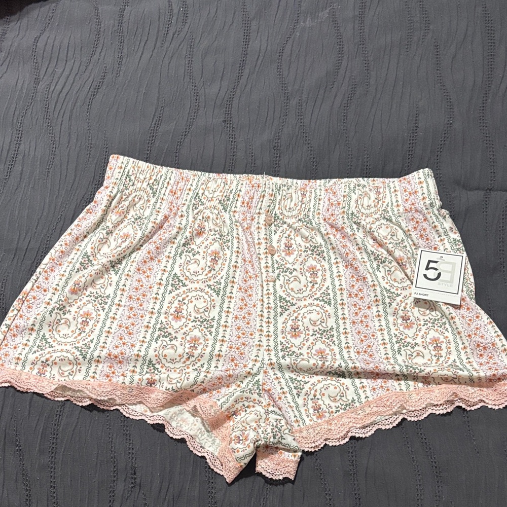 Women's Floral Patterned Lounge Shorts with Lace Trim